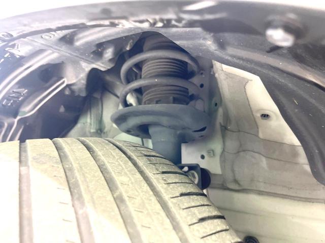 ヤリスクロス ハイブリッドＺ　純正８型ディスプレイオーディオ　ナビキット　全周囲カメラ　セーフティセンス　レーダークルーズ　禁煙車　２トーンカラー　ハーフレザーシート　パワーシート　ドラレコ　コーナーセンサー　ＬＥＤヘッド　ＥＴＣ（20枚目）