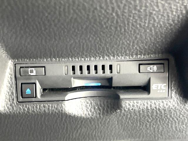 ヤリスクロス ハイブリッドＺ　純正８型ディスプレイオーディオ　ナビキット　全周囲カメラ　セーフティセンス　レーダークルーズ　禁煙車　２トーンカラー　ハーフレザーシート　パワーシート　ドラレコ　コーナーセンサー　ＬＥＤヘッド　ＥＴＣ（39枚目）