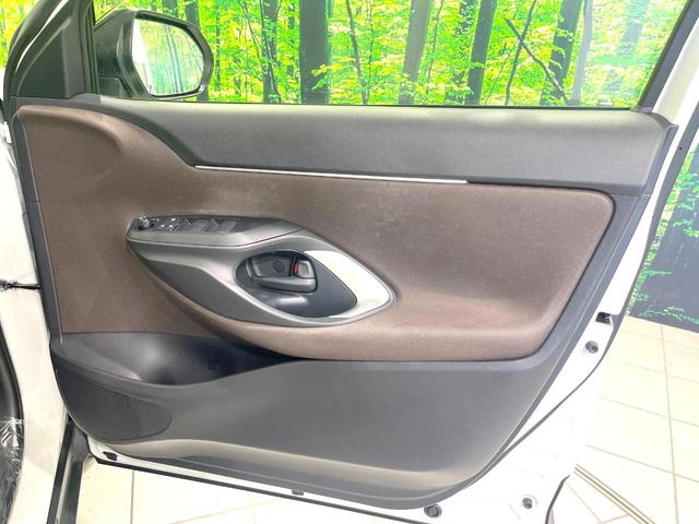 ヤリスクロス ハイブリッドＺ　純正８型ディスプレイオーディオ　ナビキット　全周囲カメラ　セーフティセンス　レーダークルーズ　禁煙車　２トーンカラー　ハーフレザーシート　パワーシート　ドラレコ　コーナーセンサー　ＬＥＤヘッド　ＥＴＣ（58枚目）