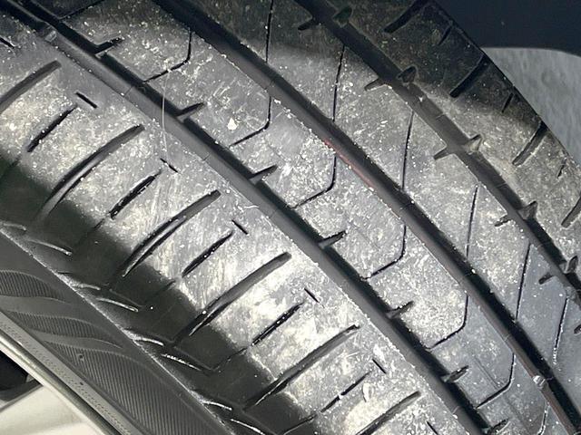 エスクァイア ハイブリッドＧｉ　禁煙車　純正１０インチナビ　両側電動ドア　ブラックレザーシート　衝突被害軽減システム　ドラレコ　スマートキー　バックカメラ　ＬＥＤヘッド　ビルトインＥＴＣ　クルコン　オートライト　デュアルエアコン（27枚目）