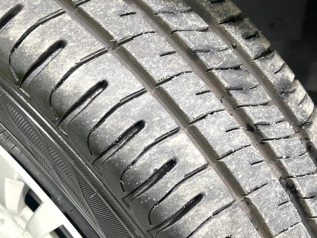 ルーミー Ｘ　電動スライドドア　バックカメラ　衝突被害軽減システム　禁煙車　コーナーセンサー　スマートキー　ＥＴＣ２．０　オートライト　ディスプレイオーディオ　Ｂｌｕｅｔｏｏｔｈ　アップルカープレイ　フルセグ（27枚目）
