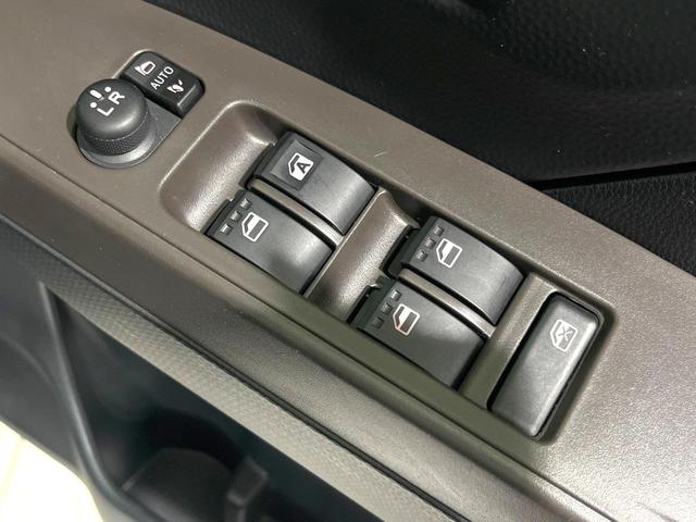 ルーミー Ｘ　電動スライドドア　バックカメラ　衝突被害軽減システム　禁煙車　コーナーセンサー　スマートキー　ＥＴＣ２．０　オートライト　ディスプレイオーディオ　Ｂｌｕｅｔｏｏｔｈ　アップルカープレイ　フルセグ（38枚目）