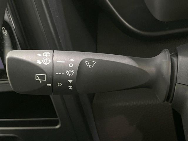 ルーミー Ｘ　電動スライドドア　バックカメラ　衝突被害軽減システム　禁煙車　コーナーセンサー　スマートキー　ＥＴＣ２．０　オートライト　ディスプレイオーディオ　Ｂｌｕｅｔｏｏｔｈ　アップルカープレイ　フルセグ（49枚目）