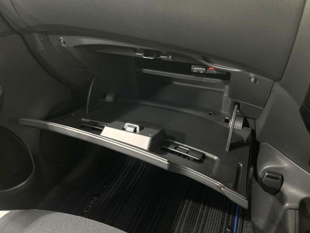 ノート ｅ－パワー　Ｘ　純正ＳＤナビ　全周囲カメラ　衝突被害軽減システム　禁煙車　ドラレコ　コーナーセンサー　スマートキー　ＨＩＤヘッド　ビルトインＥＴＣ　オートライト　オートエアコン　Ｂｌｕｅｔｏｏｔｈ　ＣＤ　ＤＶＤ再生（43枚目）