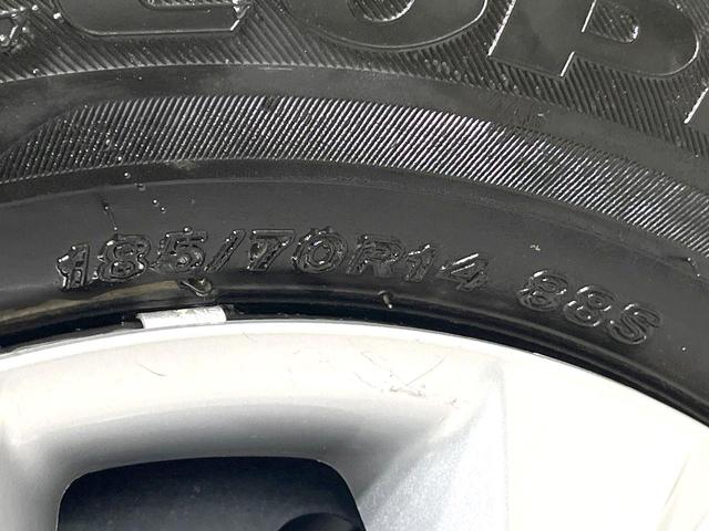 ノート ｅ－パワー　Ｘ　純正ＳＤナビ　全周囲カメラ　衝突被害軽減システム　禁煙車　ドラレコ　コーナーセンサー　スマートキー　ＨＩＤヘッド　ビルトインＥＴＣ　オートライト　オートエアコン　Ｂｌｕｅｔｏｏｔｈ　ＣＤ　ＤＶＤ再生（49枚目）