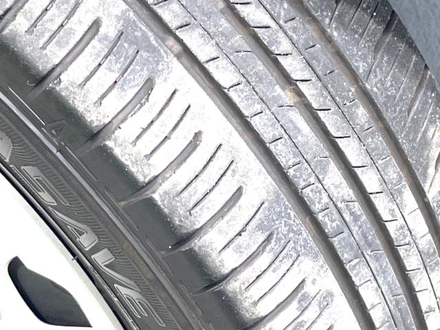シエンタ ハイブリッドＧ　現行　禁煙車　純正８インチナビ　両側電動スライドドア　バックカメラ　衝突被害軽減システム　レーダークルーズ　コーナーセンサー　スマートキー　ＬＥＤ　ＥＴＣ　オートハイビーム　車線逸脱警報　オートライト（31枚目）