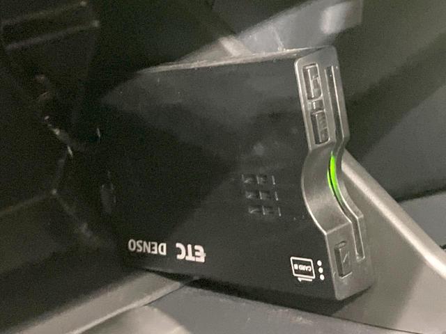 ハスラー Ｇ　ＳＤナビ　衝突被害軽減システム　禁煙車　２トーンカラー　前席シートヒーター　コーナーセンサー　スマートキー　ＥＴＣ　オートエアコン　Ｂｌｕｅｔｏｏｔｈ　ＣＤ　ＤＶＤ再生　地デジ　ベンチシート（6枚目）