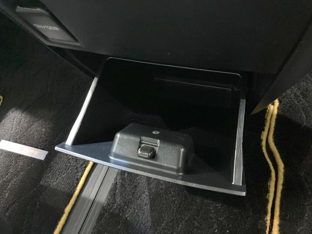 ヴェルファイア 2.5Z Aエディション ゴールデンアイズ 禁煙車 サンルーフ 両側電動ドア BIG-X11型ナビ バックカメラ 衝突被害軽減システム レーダークルーズ 電動リアゲート ハーフレザーシート ドラレコ コーナーセンサー スマートキー(58枚目)