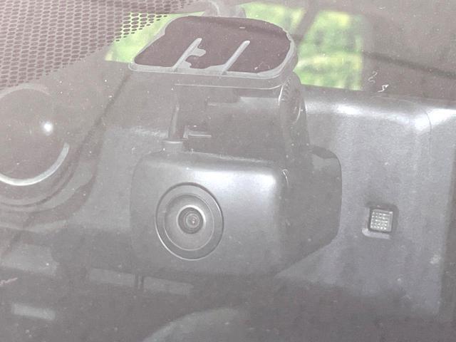 キックス X 禁煙車 純正9型SDナビ 全周囲カメラ 衝突被害軽減システム レーダークルーズ ハーフレザーシート ドラレコ コーナーセンサー スマートキー LEDヘッド ルーフレール ビルトインETC(6枚目)