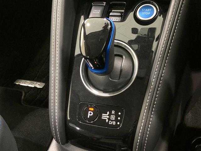 キックス X 禁煙車 純正9型SDナビ 全周囲カメラ 衝突被害軽減システム レーダークルーズ ハーフレザーシート ドラレコ コーナーセンサー スマートキー LEDヘッド ルーフレール ビルトインETC(44枚目)