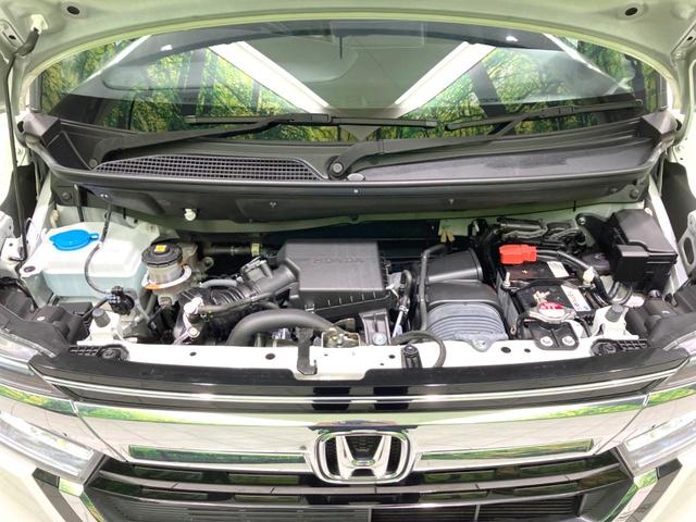 N-BOXカスタム Lターボ 禁煙車 両側電動ドア 純正SDナビ バックカメラ 衝突被害軽減システム レーダークルーズ ハーフレザーシート シートヒーター コーナーセンサー スマートキー LEDヘッド ETC オートハイビーム(17枚目)