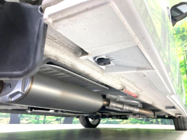 N-BOXカスタム Lターボ 禁煙車 両側電動ドア 純正SDナビ バックカメラ 衝突被害軽減システム レーダークルーズ ハーフレザーシート シートヒーター コーナーセンサー スマートキー LEDヘッド ETC オートハイビーム(22枚目)