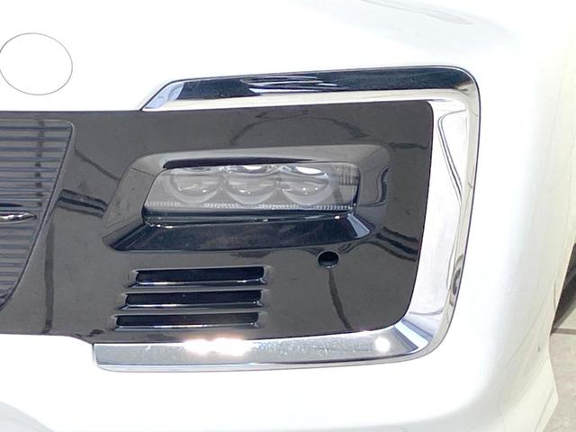 N-BOXカスタム Lターボ 禁煙車 両側電動ドア 純正SDナビ バックカメラ 衝突被害軽減システム レーダークルーズ ハーフレザーシート シートヒーター コーナーセンサー スマートキー LEDヘッド ETC オートハイビーム(29枚目)