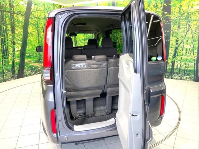 ステップワゴン G ホンダセンシング SDナビ 後席モニター 禁煙車 LEDヘッド 両側電動スライドドア バックカメラ 衝突被害軽減システム レーダークルーズ ドラレコ スマートキー ビルトインETC 車線逸脱警報 オートライト(47枚目)