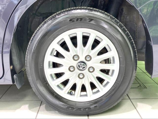 ヴォクシー ハイブリッドV 禁煙車 フリップダウンモニター 純正SDナビ 前席シートヒーター 置くだけ充電 電動スライドドア バックカメラ ドラレコ LEDヘッドライト ETC クルコン オートライト 純正15インチAW(64枚目)