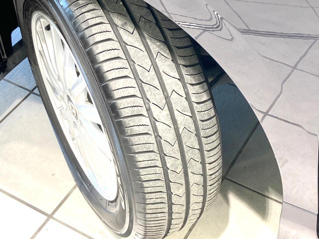 ヴォクシー ハイブリッドV 禁煙車 フリップダウンモニター 純正SDナビ 前席シートヒーター 置くだけ充電 電動スライドドア バックカメラ ドラレコ LEDヘッドライト ETC クルコン オートライト 純正15インチAW(66枚目)