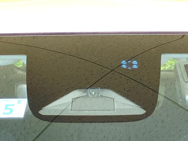 ヴェゼル e:HEV Z 禁煙車 純正9型ナビ 全周囲カメラ 衝突被害軽減システム レーダークルーズ BSM 電動リアゲート ハーフレザー ドラレコ ステアリングヒーター ETC2.0 オートライト デュアルエアコン(5枚目)