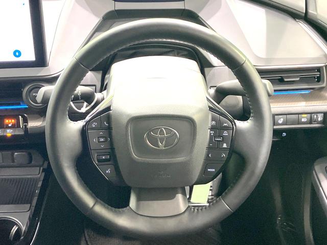 プリウス U 禁煙車 純正12.3型ディスプレイオーディオ 全周囲カメラ 前席シートヒーター 衝突被害軽減ブレーキ レーダークルーズコントロール ETC フルセグTV Bluetooth接続 オートエアコン(13枚目)