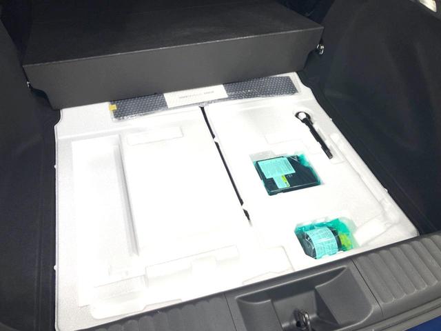 プリウス U 禁煙車 純正12.3型ディスプレイオーディオ 全周囲カメラ 前席シートヒーター 衝突被害軽減ブレーキ レーダークルーズコントロール ETC フルセグTV Bluetooth接続 オートエアコン(35枚目)