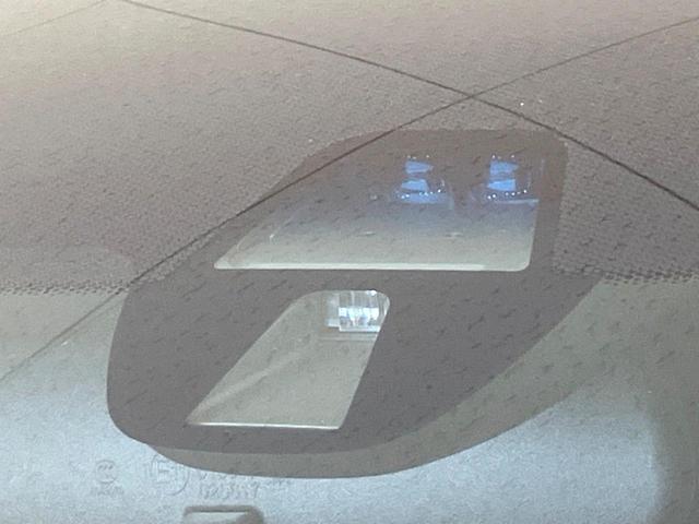 ヴェゼル ハイブリッドX 禁煙車 SDナビ 衝突被害軽減ブレーキ 前席シートヒーター パドルシフト オートエアコン LEDヘッドライト オートライト ETC ドライブレコーダー Bluetooth接続 スマートキー(4枚目)