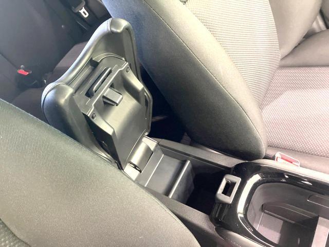 ヴェゼル ハイブリッドX 禁煙車 SDナビ 衝突被害軽減ブレーキ 前席シートヒーター パドルシフト オートエアコン LEDヘッドライト オートライト ETC ドライブレコーダー Bluetooth接続 スマートキー(33枚目)