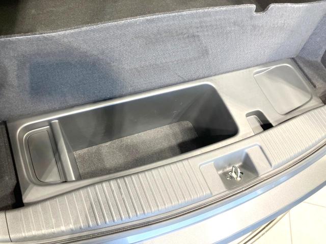 ヴェゼル ハイブリッドX 禁煙車 SDナビ 衝突被害軽減ブレーキ 前席シートヒーター パドルシフト オートエアコン LEDヘッドライト オートライト ETC ドライブレコーダー Bluetooth接続 スマートキー(34枚目)