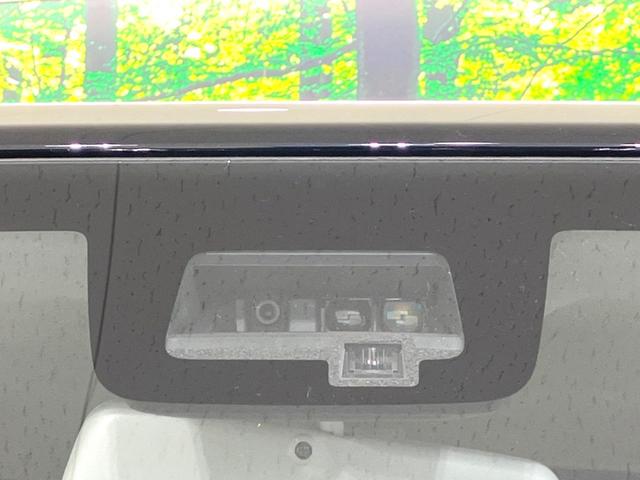 ジムニー ＸＣ　届出済未使用車　４ＷＤ　ＭＴ車　衝突被害軽減システム　コーナーセンサー　前席シートヒーター　ＬＥＤヘッドライト　クルーズコントロール　オートライト　オートエアコン　純正１６インチＡＷ　ＬＥＤフォグ（3枚目）