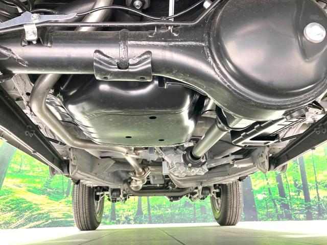 ジムニー ＸＣ　届出済未使用車　４ＷＤ　ＭＴ車　衝突被害軽減システム　コーナーセンサー　前席シートヒーター　ＬＥＤヘッドライト　クルーズコントロール　オートライト　オートエアコン　純正１６インチＡＷ　ＬＥＤフォグ（19枚目）