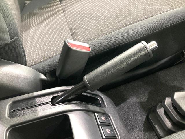 ジムニー ＸＣ　届出済未使用車　４ＷＤ　ＭＴ車　衝突被害軽減システム　コーナーセンサー　前席シートヒーター　ＬＥＤヘッドライト　クルーズコントロール　オートライト　オートエアコン　純正１６インチＡＷ　ＬＥＤフォグ（24枚目）