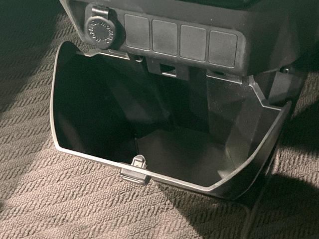 ルーミー カスタムＧ　禁煙車　両側電動ドア　純正９型ディスプレイオーディオ　バックカメラ　衝突被害軽減システム　レーダークルーズ　ドラレコ　コーナーセンサー　スマートキー　ＬＥＤヘッド　オートライト　オートエアコン（49枚目）