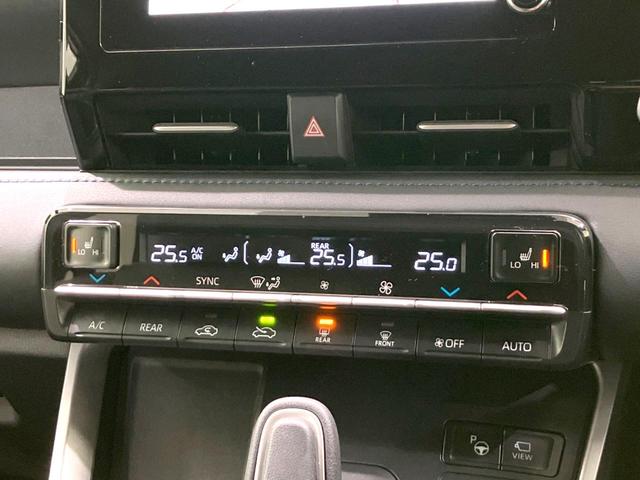 ヴォクシー ハイブリッドＳ－Ｚ　禁煙車　両側電動ドア　全周囲カメラ　衝突被害軽減システム　レーダークルーズ　ハーフレザーシート　コーナーセンサー　シートヒーター　３眼ＬＥＤヘッド　ビルトインＥＴＣ　オートハイビーム　パークアシスト（60枚目）