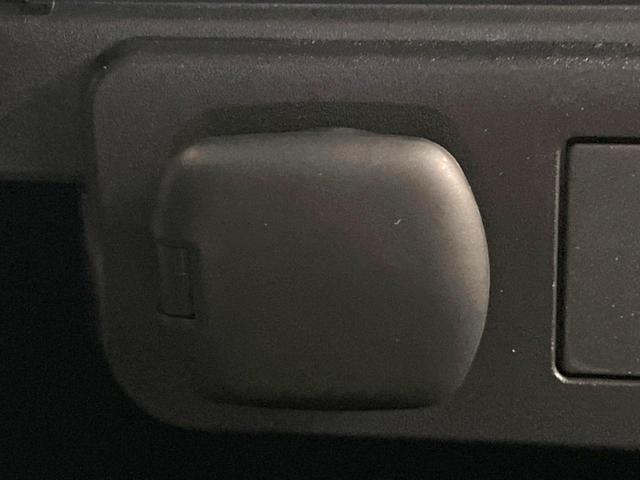 アルファード Z 禁煙車 ガラスルーフ 両側電動ドア 後席モニター 純正14型ナビ 全周囲カメラ 衝突被害軽減システム レーダークルーズ 電動リアゲート 前席シートエアコン リアシートヒーター 前後席パワーシート(72枚目)