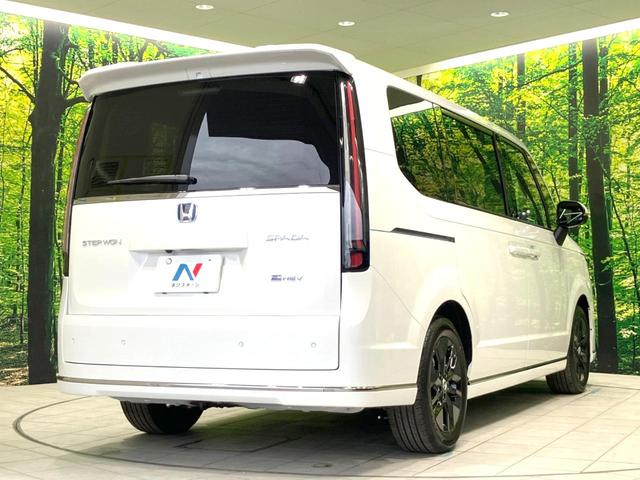 ステップワゴン e:HEVスパーダ 登録済未使用車 両側電動ドア 純正11.4型SDナビ バックカメラ 衝突被害軽減システム レーダークルーズ BSM 電動リアゲート ハーフレザー コーナーセンサー 前席シートヒーター LEDヘッド(17枚目)