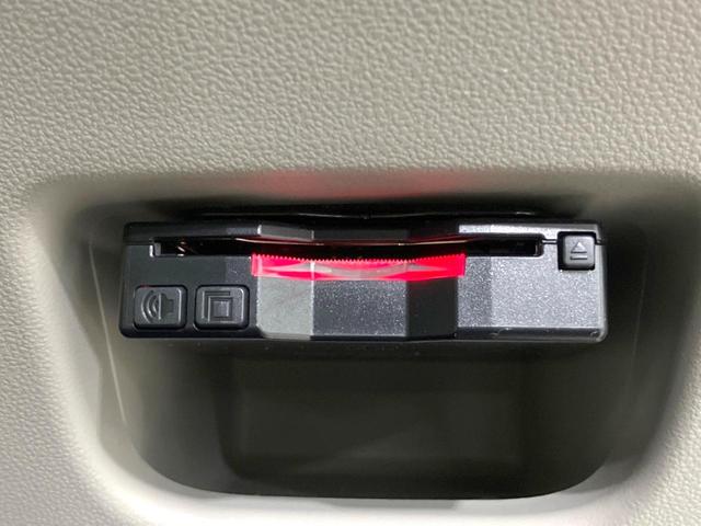 【ＥＴＣ】高速道路の料金所をストレスなく通過！話題のスポットやサービスエリアに多い「スマートＩＣ」利用時は必須のアイテムです。当店でセットアップを実施、ご納車当日からすぐにご利用いただけます！