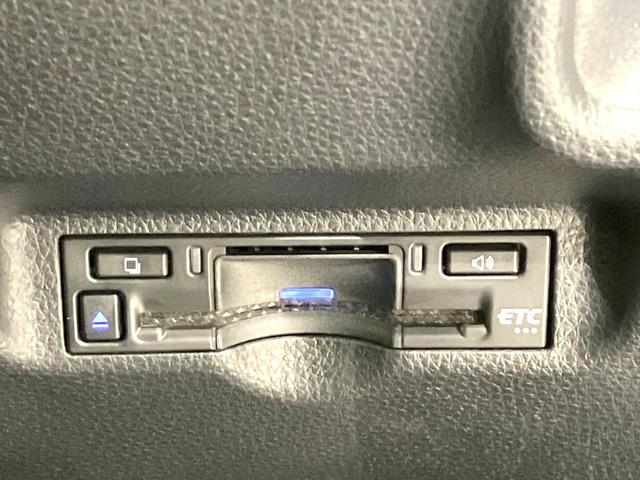 シエンタ ハイブリッドZ 禁煙車 全周囲カメラ 10型ディスプレイオーディオ 両側パワースライドドア 衝突被害軽減システム レーダークルーズ ドライブレコーダー ETC オートエアコン オートライト LEDヘッドライト(8枚目)