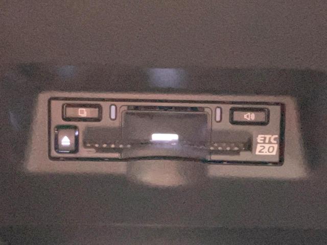 アルファードハイブリッド Z 禁煙車 純正14インチナビ 後席モニター 両側電動スライドドア ユニバーサルステップ HUD 全周囲カメラ 衝突被害軽減システム レーダークルーズ 電動リアゲート レザーシート 快適温熱シート(36枚目)