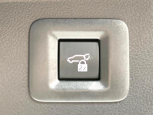 アルファードハイブリッド Z 禁煙車 純正14インチナビ 後席モニター 両側電動スライドドア ユニバーサルステップ HUD 全周囲カメラ 衝突被害軽減システム レーダークルーズ 電動リアゲート レザーシート 快適温熱シート(63枚目)