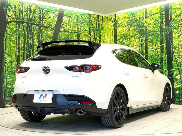 MAZDA3ファストバック XDプロアクティブ ツーリングセレクション 禁煙車 BOSEサウンド 10.25型マツダコネクト 全周囲カメラ 衝突被害軽減システム レーダークルーズ レザーシート パワーシート コーナーセンサー LEDヘッド ビルトインETC 車線逸脱警報(17枚目)