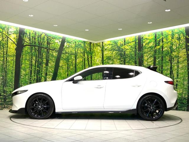 MAZDA3ファストバック XDプロアクティブ ツーリングセレクション 禁煙車 BOSEサウンド 10.25型マツダコネクト 全周囲カメラ 衝突被害軽減システム レーダークルーズ レザーシート パワーシート コーナーセンサー LEDヘッド ビルトインETC 車線逸脱警報(27枚目)