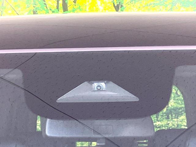 ステップワゴン e:HEVスパーダ プレミアムライン 登録済未使用車 両側電動ドア 衝突被害軽減システム レーダークルーズ BSM 電動リアゲート ハーフレザーシート コーナーセンサー 前席リアシートヒーター LEDヘッド オートライト デュアルエアコン(3枚目)