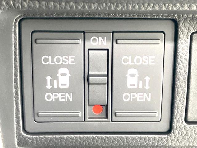 ステップワゴン e:HEVスパーダ プレミアムライン 登録済未使用車 両側電動ドア 衝突被害軽減システム レーダークルーズ BSM 電動リアゲート ハーフレザーシート コーナーセンサー 前席リアシートヒーター LEDヘッド オートライト デュアルエアコン(4枚目)