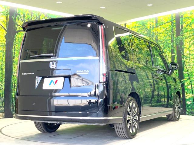 ステップワゴン e:HEVスパーダ プレミアムライン 登録済未使用車 両側電動ドア 衝突被害軽減システム レーダークルーズ BSM 電動リアゲート ハーフレザーシート コーナーセンサー 前席リアシートヒーター LEDヘッド オートライト デュアルエアコン(18枚目)