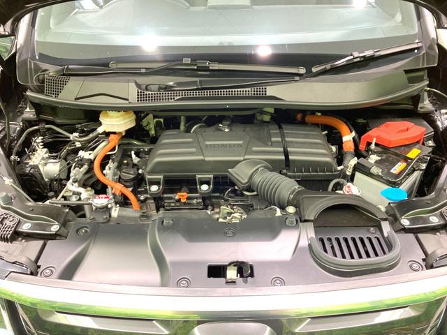 ステップワゴン e:HEVスパーダ プレミアムライン 登録済未使用車 両側電動ドア 衝突被害軽減システム レーダークルーズ BSM 電動リアゲート ハーフレザーシート コーナーセンサー 前席リアシートヒーター LEDヘッド オートライト デュアルエアコン(19枚目)