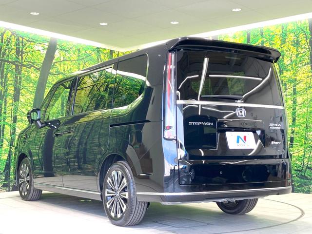 ステップワゴン e:HEVスパーダ プレミアムライン 登録済未使用車 両側電動ドア 衝突被害軽減システム レーダークルーズ BSM 電動リアゲート ハーフレザーシート コーナーセンサー 前席リアシートヒーター LEDヘッド オートライト デュアルエアコン(27枚目)