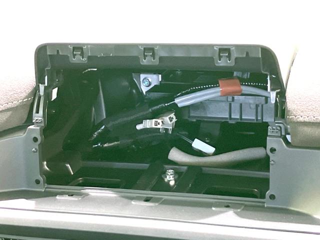 ステップワゴン e:HEVスパーダ プレミアムライン 登録済未使用車 両側電動ドア 衝突被害軽減システム レーダークルーズ BSM 電動リアゲート ハーフレザーシート コーナーセンサー 前席リアシートヒーター LEDヘッド オートライト デュアルエアコン(65枚目)