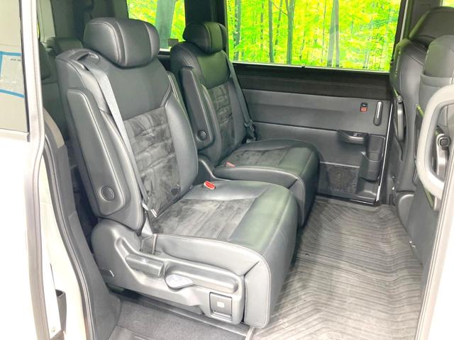 ステップワゴン ｅ：ＨＥＶスパーダ　プレミアムライン　禁煙車　両側電動ドア　純正１１．４型ＳＤナビ　後席モニター　全周囲カメラ　衝突被害軽減システム　レーダークルーズ　電動リアゲート　ハーフレザーシート　ドラレコ　コーナーセンサー　ＬＥＤヘッド（9枚目）