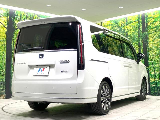 ステップワゴン ｅ：ＨＥＶスパーダ　プレミアムライン　禁煙車　両側電動ドア　純正１１．４型ＳＤナビ　後席モニター　全周囲カメラ　衝突被害軽減システム　レーダークルーズ　電動リアゲート　ハーフレザーシート　ドラレコ　コーナーセンサー　ＬＥＤヘッド（18枚目）