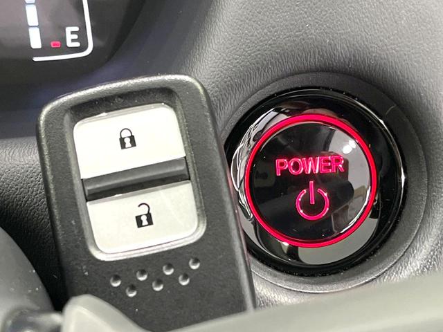 フィット e:HEVホーム 禁煙車 9インチナビ 全周囲カメラ 衝突被害軽減システム レーダークルーズ ハーフレザーシート ドラレコ コーナーセンサー スマートキー LEDヘッド ETC2.0 オートライト オートエアコン(41枚目)