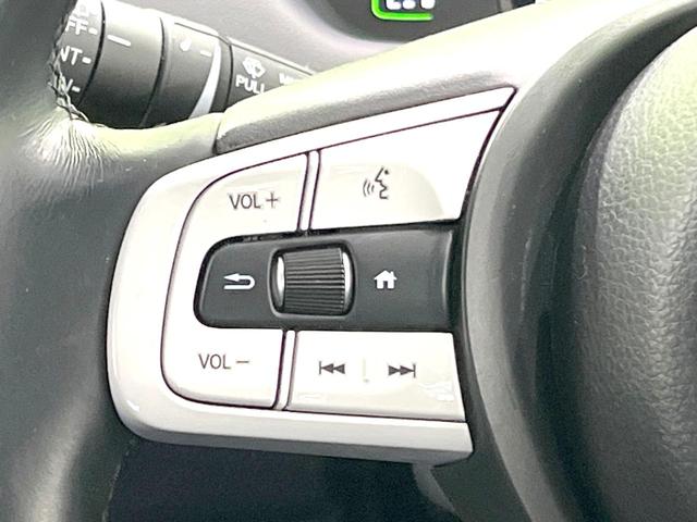 フィット e:HEVホーム 禁煙車 9インチナビ 全周囲カメラ 衝突被害軽減システム レーダークルーズ ハーフレザーシート ドラレコ コーナーセンサー スマートキー LEDヘッド ETC2.0 オートライト オートエアコン(55枚目)