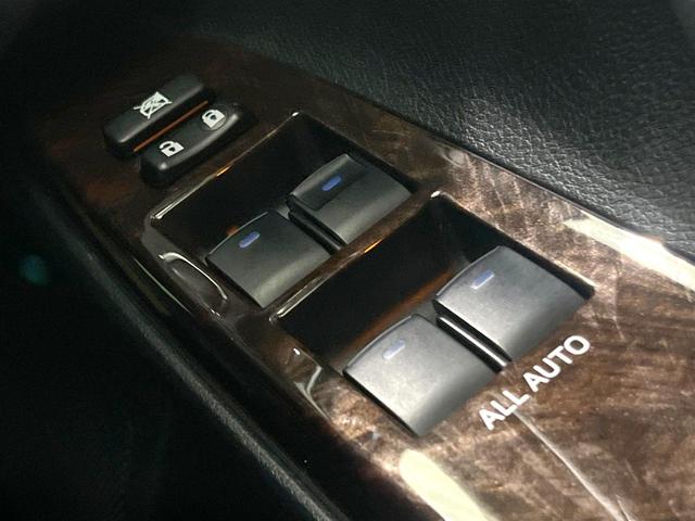 マークX 250G 禁煙車 純正SDナビ バックカメラ 衝突被害軽減システム レーダークルーズ パワーシート スマートキー HIDヘッド ビルトインETC 車線逸脱警報 オートライト デュアルエアコン オートライト(63枚目)